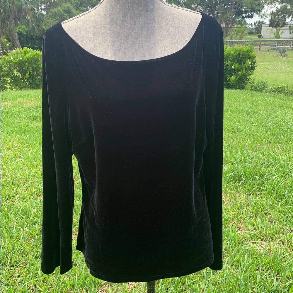 Bloomingdale’s Elegant Black Velvet Scoop Neck Women's Top Size 16